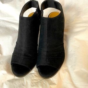 Torrid peep toe heels